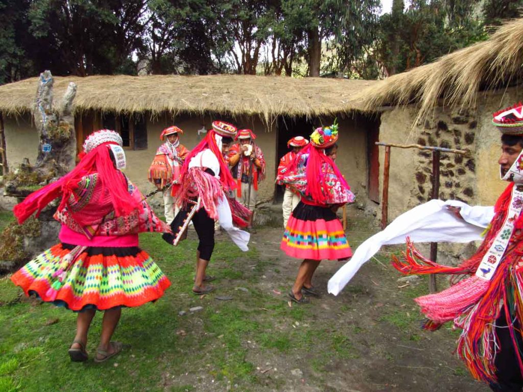 Learn Andean traditions and daily life